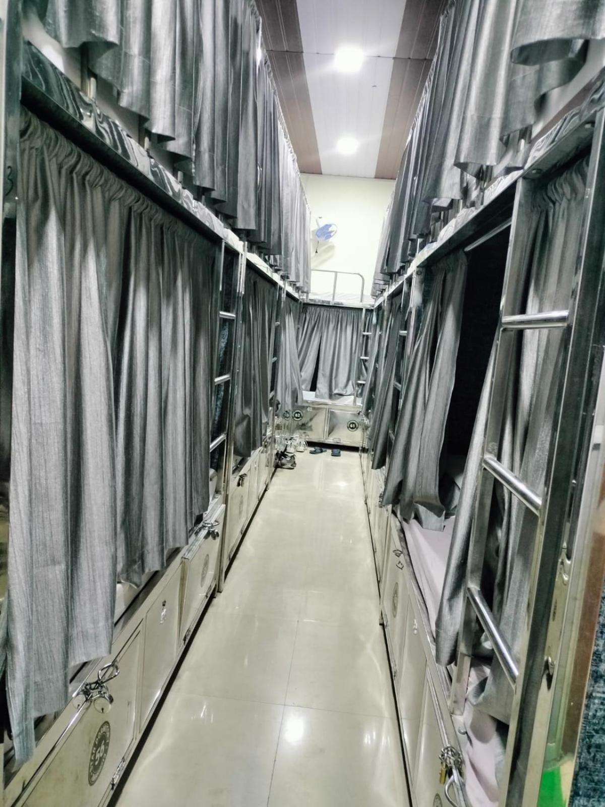 Star Dormitory Bombay Extérieur photo