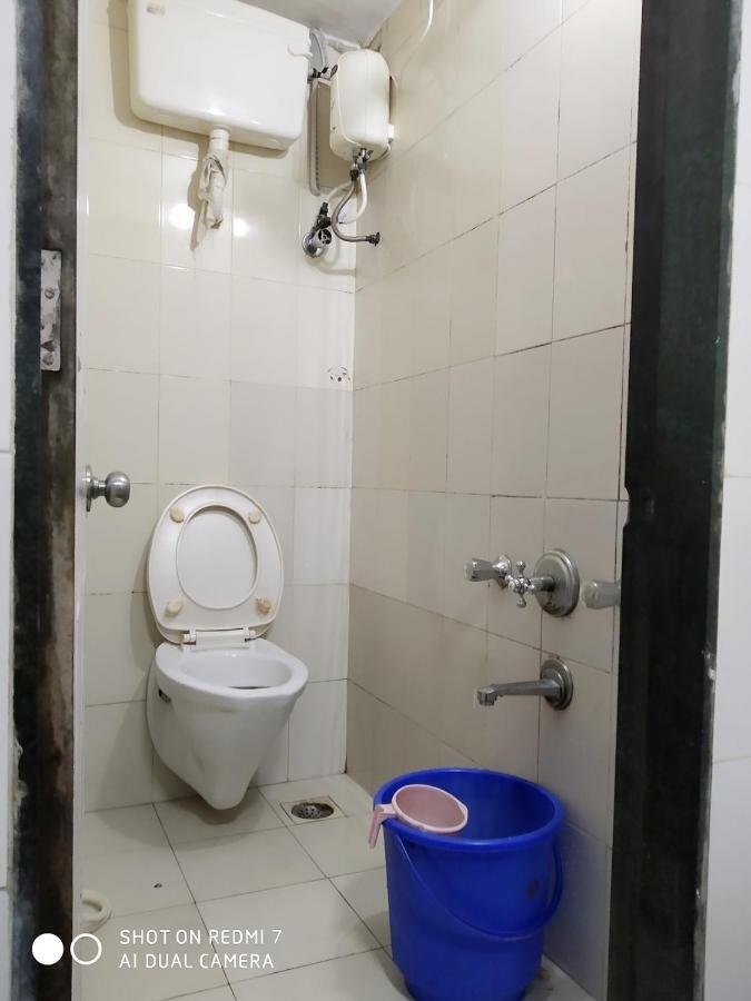 Star Dormitory Bombay Extérieur photo